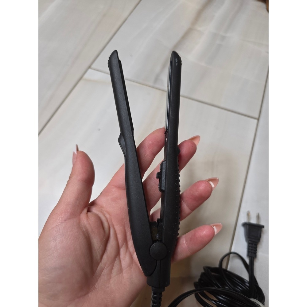 Tyche Black Plus+ Mini Flat Iron Hair Straightener TB050 Black 0.5 In Travel F3 - Picture 14 of 16